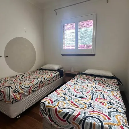 House Of Fairy Wren -Charming Queenslander Cottage Mins Drive To Brisbane Cbd And Gabba Stadium! Exterior photo